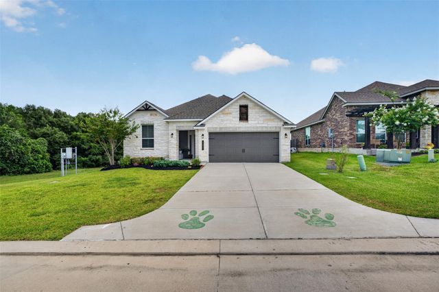 932 Wild Vine Pass, Brenham, TX 77833