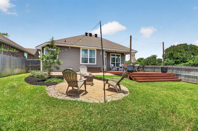 932 Wild Vine Pass, Brenham, TX 77833