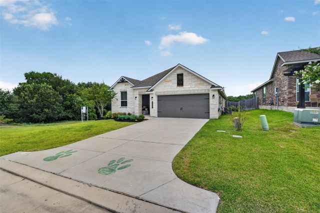 932 Wild Vine Pass, Brenham, TX 77833