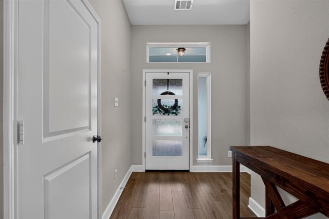 932 Wild Vine Pass, Brenham, TX 77833