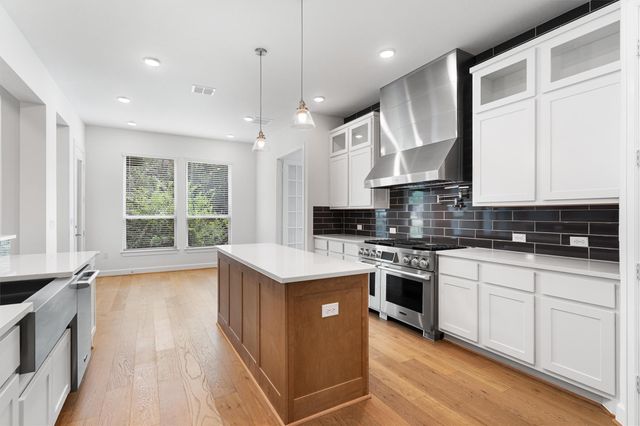 15098 Dorothy DR, Lakeway, TX 78734