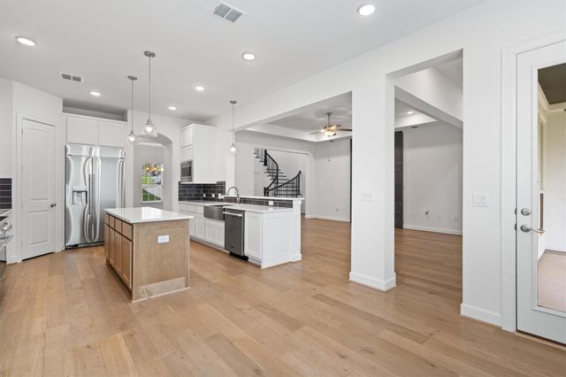 15098 Dorothy DR, Lakeway, TX 78734