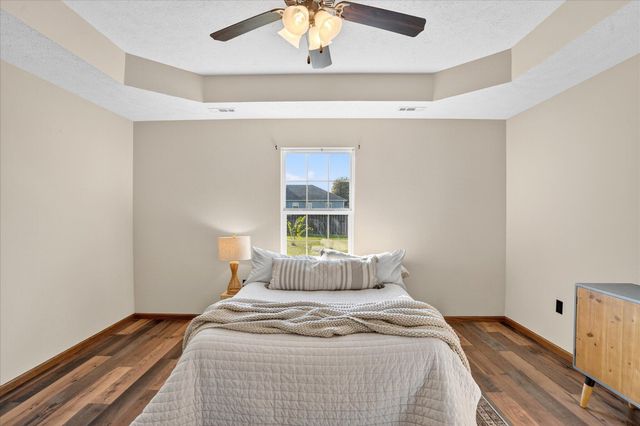 4765 S 130th Road, Bolivar, MO 65613