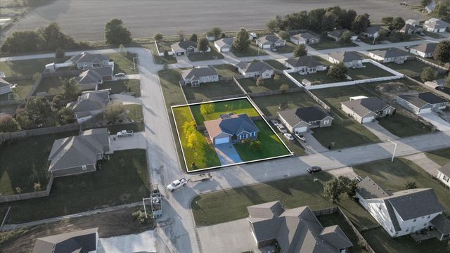 4765 S 130th Road, Bolivar, MO 65613