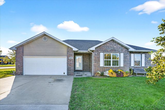 4765 S 130th Road, Bolivar, MO 65613