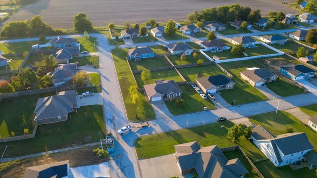 4765 S 130th Road, Bolivar, MO 65613