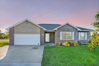4765 S 130th Road, Bolivar, MO 65613