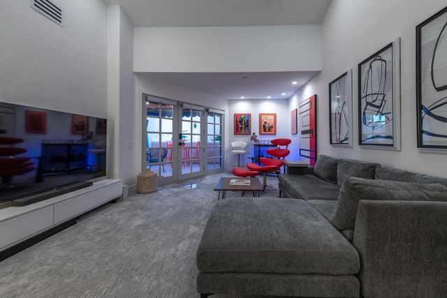 500 E Amado Road 223, Palm Springs, CA 92262
