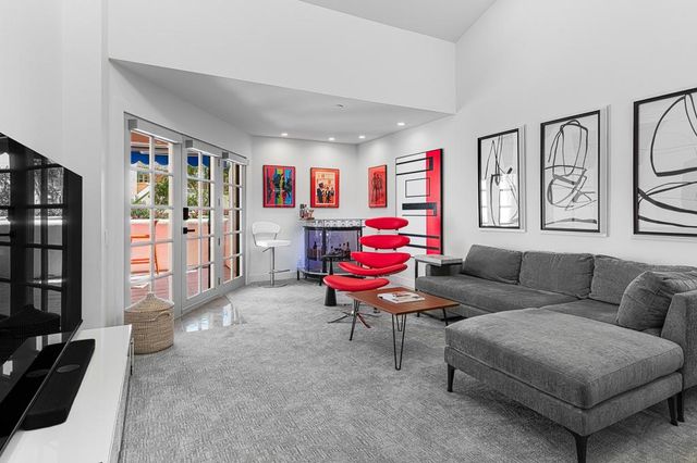 500 E Amado Road 223, Palm Springs, CA 92262