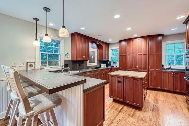 2350 Longview Circle, Orono, MN 55356