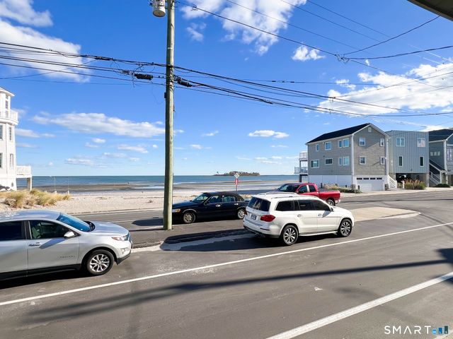 712 East Broadway, Milford, CT 06460