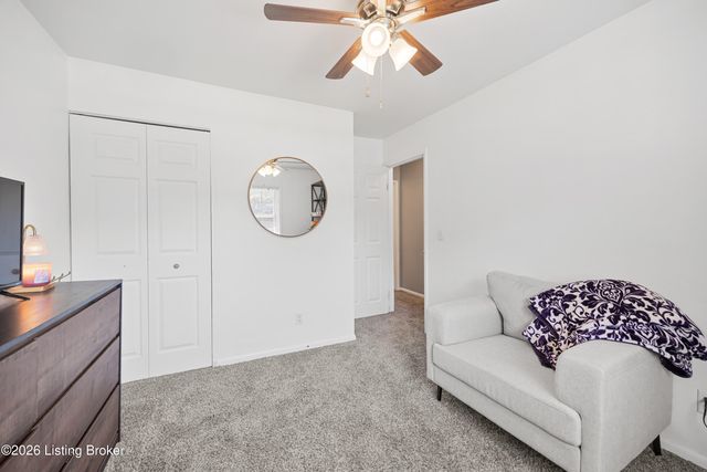 6612 Stana Dr, Louisville, KY 40258