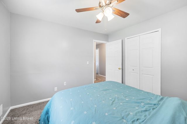 6612 Stana Dr, Louisville, KY 40258