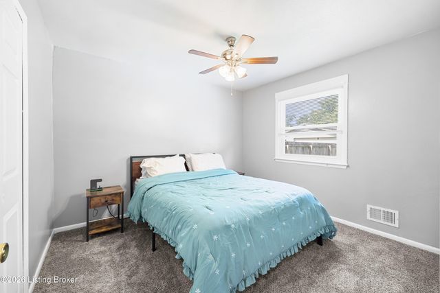 6612 Stana Dr, Louisville, KY 40258