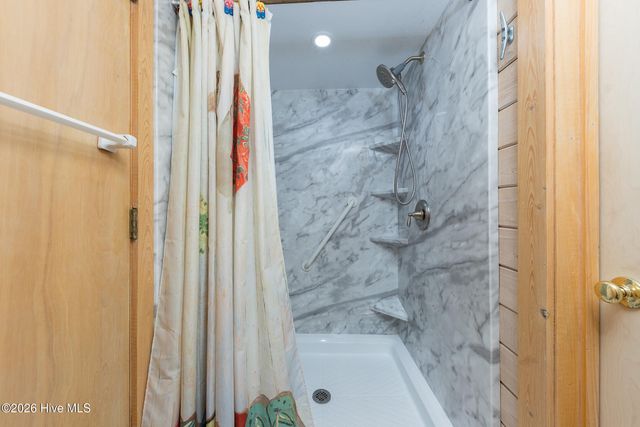 103 Salt Spray Court, Emerald Isle, NC 28594