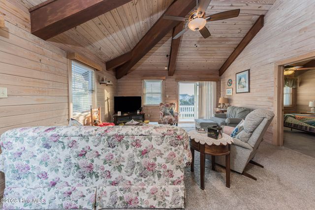 103 Salt Spray Court, Emerald Isle, NC 28594