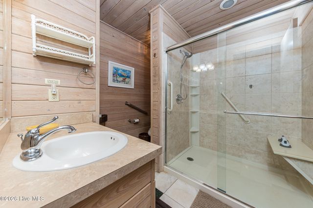 103 Salt Spray Court, Emerald Isle, NC 28594