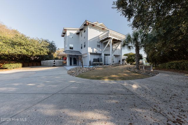 103 Salt Spray Court, Emerald Isle, NC 28594