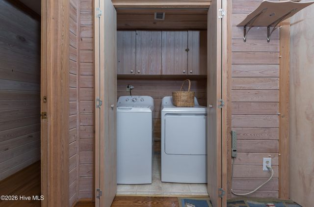 103 Salt Spray Court, Emerald Isle, NC 28594