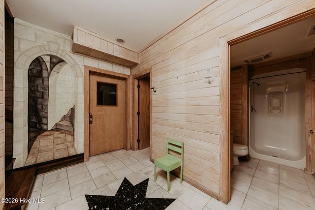 103 Salt Spray Court, Emerald Isle, NC 28594