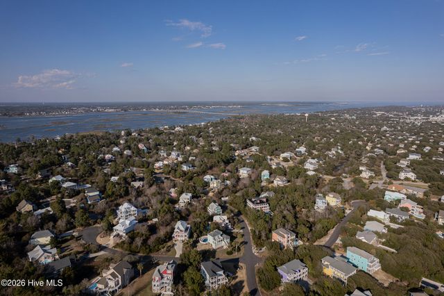 103 Salt Spray Court, Emerald Isle, NC 28594