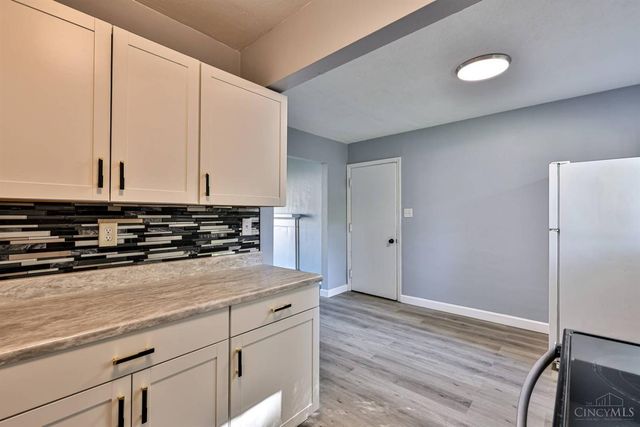 104 Waverly Avenue, Harrison Twp, OH 45405