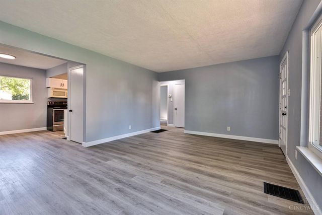 104 Waverly Avenue, Harrison Twp, OH 45405