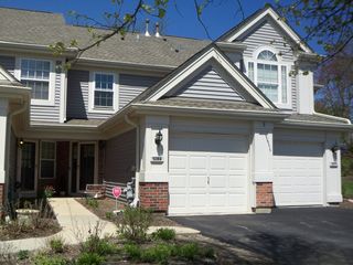 1069 Talbots Lane 105, Elk Grove Village, IL 60007