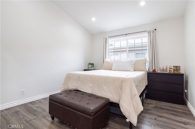 18347 Saticoy Street 35, Reseda, CA 91335