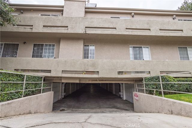 18347 Saticoy Street 35, Reseda, CA 91335