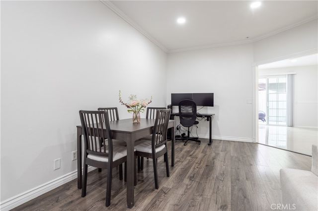 18347 Saticoy Street 35, Reseda, CA 91335