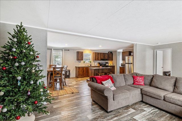 78 Lynn Lou Drive, Highgate, VT 05459