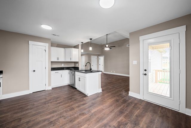 46 Echo Ridge, Oak Grove, KY 42262