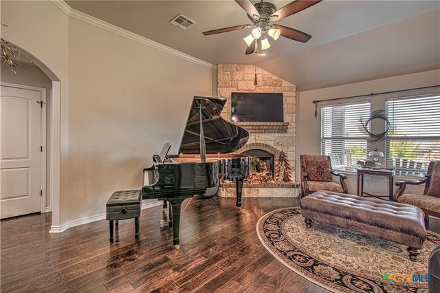 412 Dandridge Drive, Temple, TX 76592