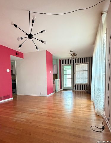 406 Rexford, San Antonio, TX 78216