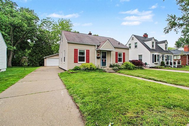 701 Auburn Street, Plymouth, MI 48170
