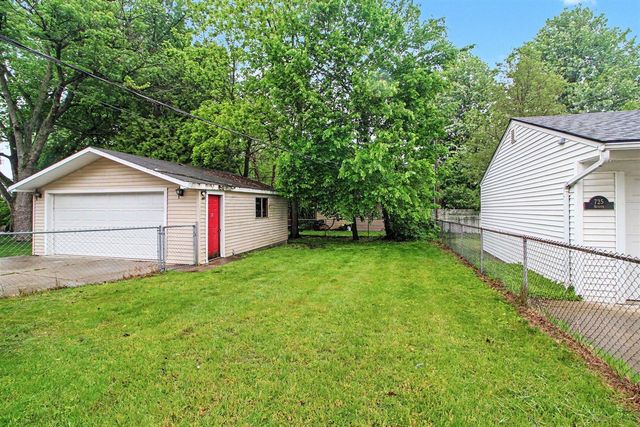 701 Auburn Street, Plymouth, MI 48170