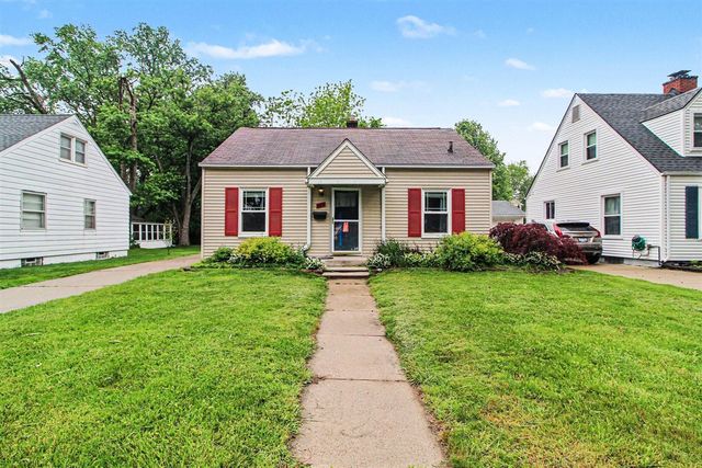 701 Auburn Street, Plymouth, MI 48170