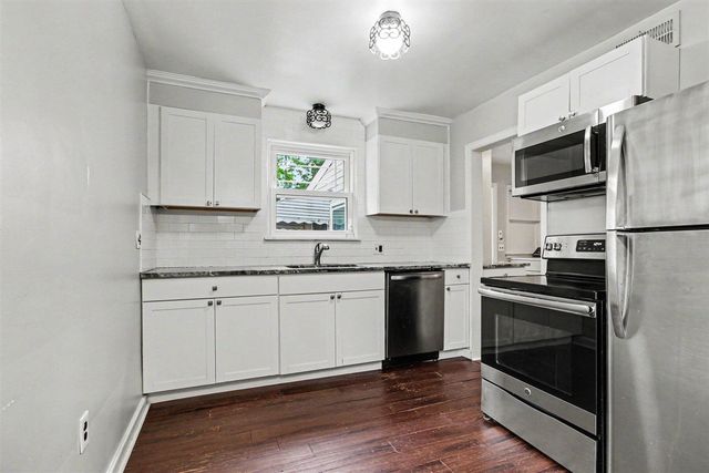 701 Auburn Street, Plymouth, MI 48170