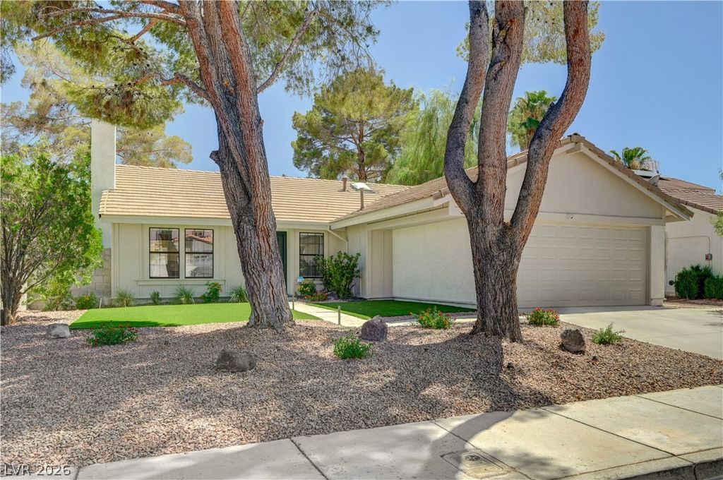 3131 White Rose Way, Henderson, NV 89014 — photo 5