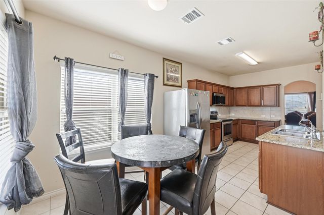 2020 Glen Hollow Drive, Lancaster, TX 75134