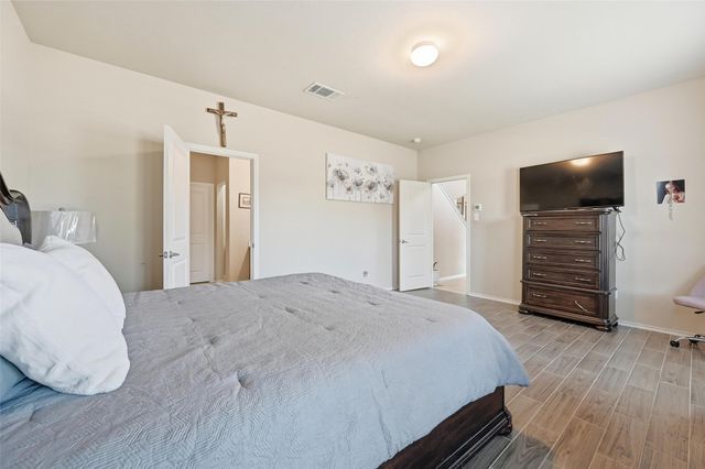 2020 Glen Hollow Drive, Lancaster, TX 75134