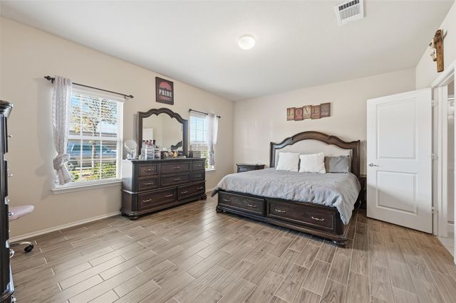 2020 Glen Hollow Drive, Lancaster, TX 75134