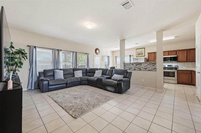 2020 Glen Hollow Drive, Lancaster, TX 75134