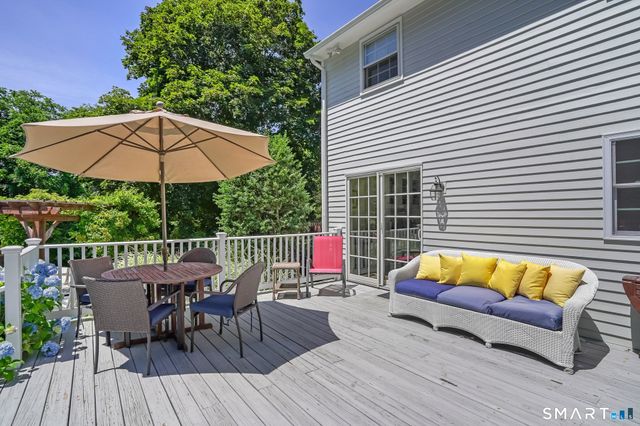 103 Cedar Lane, Ridgefield, CT 06877