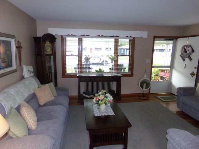 171 Maple Drive, Columbus, OH 43228