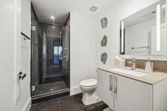 1701 Hermann Drive 30D, Houston, TX 77004