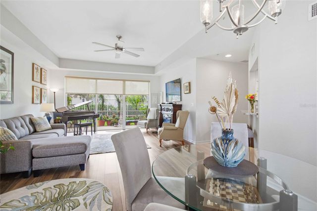 7325 FOUNTAIN PALM CIRCLE 7325, Bradenton, FL 34203