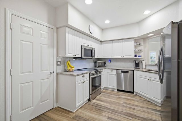 7325 FOUNTAIN PALM CIRCLE 7325, Bradenton, FL 34203