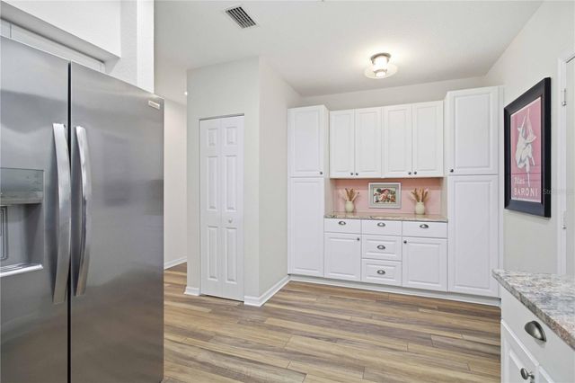 7325 FOUNTAIN PALM CIRCLE 7325, Bradenton, FL 34203